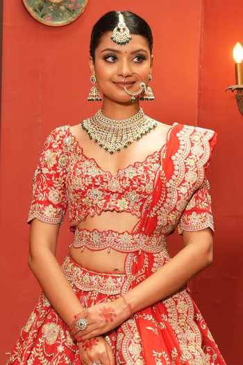 Amaltas Couture_Red Silk, Organza, Net V-neck Bead Embroidered Bridal Lehenga Set _Online_at_Aza_Fashions