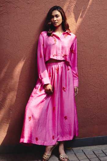 Buy_Kavya Singh Kundu_Pink Silk Collared Neck Sophie Hand Embroidered Shirt And Skirt Set _at_Aza_Fashions