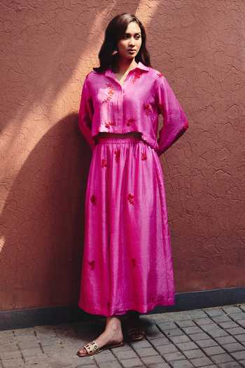 Kavya Singh Kundu_Pink Silk Collared Neck Sophie Hand Embroidered Shirt And Skirt Set _at_Aza_Fashions
