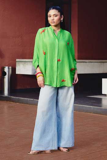 Buy_Kavya Singh Kundu_Green Silk Mandarin Collar Boris Placement Embroidered Shirt _Online_at_Aza_Fashions