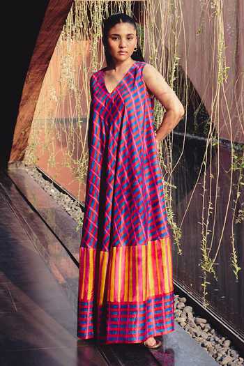 Kavya Singh Kundu_Multi Color Silk V-neck Rio Block Print Maxi Dress _at_Aza_Fashions