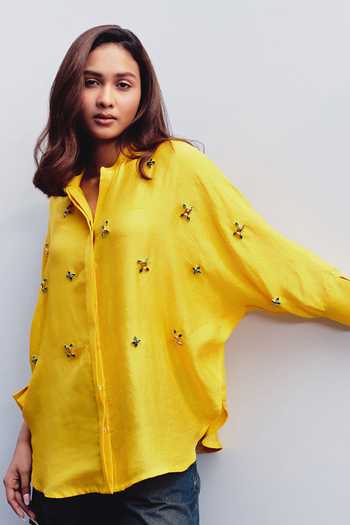 Buy_Kavya Singh Kundu_Yellow Silk Mandarin Collar Citrine Hand Embroidered Shirt _Online_at_Aza_Fashions