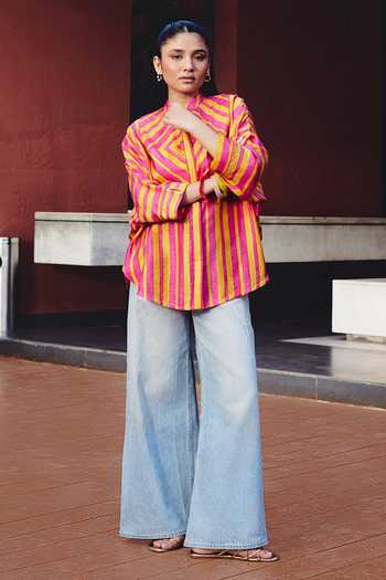 Kavya Singh Kundu_Pink Silk Mandarin Collar Pop Block Print Shirt _Online_at_Aza_Fashions