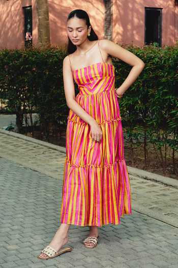 Kavya Singh Kundu_Pink Silk Square Neck Swirl Block Print Dress _at_Aza_Fashions