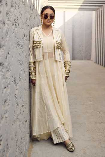 Buy_ASHNA VASWANI_Ivory Kota Doria, Cotton V-neck Coin And Shell Lace Jacket Set _Online_at_Aza_Fashions