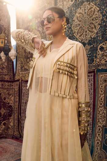 ASHNA VASWANI_Ivory Kota Doria, Cotton V-neck Coin And Shell Lace Jacket Set _at_Aza_Fashions