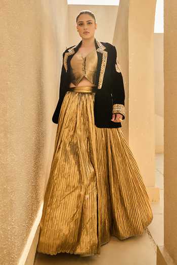 Buy_ASHNA VASWANI_Black Silk, Cotton, Satin, Velvet, Jacquard Open Neck, Crush Lehenga Set _at_Aza_Fashions