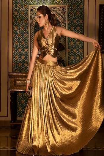 Buy_ASHNA VASWANI_Gold Silk, Jacquard V-neck Crush Waistcoat And Lehenga Set 