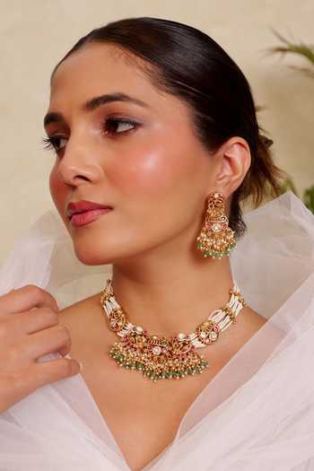 Buy_Prestones_Green Kundan Embellished Necklace Set _at_Aza_Fashions