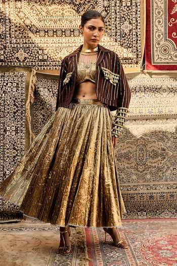 Buy_ASHNA VASWANI_Gold Silk, Jacquard Sweetheart Neck Metallic Bustier And Skirt Set _at_Aza_Fashions