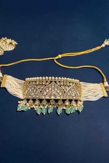 Shop_Amaara Jewels_Green Sheesh Mahal Embellished Choker Necklace Set _Online_at_Aza_Fashions