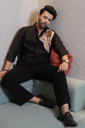 Shop_Heartistry by Anky_Black Linen The Autumn Dusk Shirt _at_Aza_Fashions