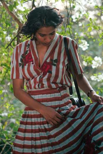 Buy_Jodi_Blue Cotton Doriya Pleated Striped Skirt _Online_at_Aza_Fashions