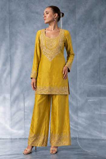 Buy_Kalighata Pret_Yellow Silk Scoop Neck Mirror Work Straight Kurta And Pant Set _at_Aza_Fashions