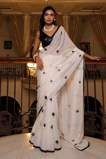 Buy_Meghstudio_White Crepe V-neck Chandni Embroidered Saree With Blouse _at_Aza_Fashions