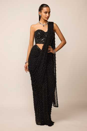 Vvani by vani vats_Black Georgette Sweetheart Neck Single Drop Pre-draped Saree With Blouse _Online_at_Aza_Fashions