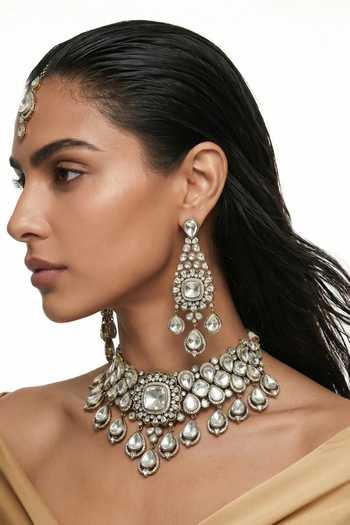 Shop_PRERTO_White Qamar Moissanite Polki Kundan Necklace Set _at_Aza_Fashions