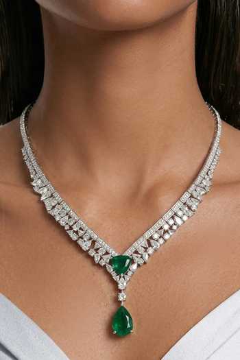 Buy_PRERTO_Emerald Green Bahiyya Pendant Necklace Set _at_Aza_Fashions