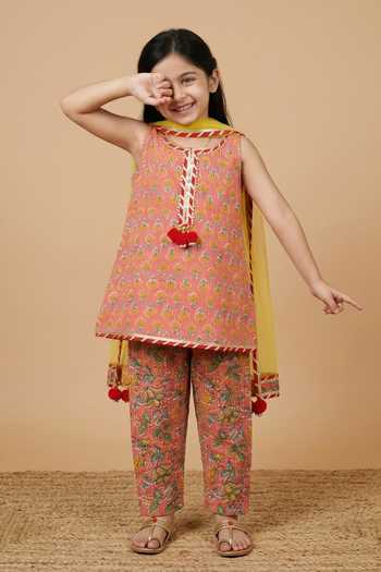 Buy_Byb Premium_Orange Cotton, Chiffon Tassels, Gota Patti, Floral Print Kurta Pyjama Set _Online_at_Aza_Fashions