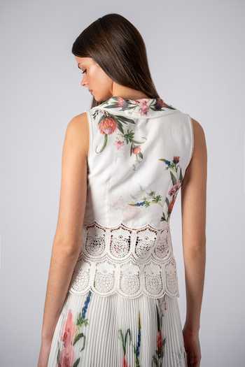 RANNA GILL_White Linen V-, Collared Blair Printed Top And Skirt Co-ord Set _Online_at_Aza_Fashions
