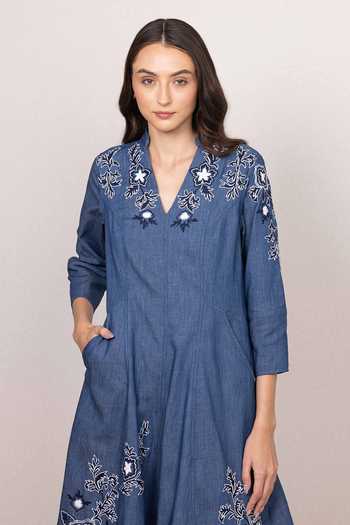Buy_RANNA GILL_Blue Denim Split V-neck Vireo Panel Midi Dress _Online_at_Aza_Fashions