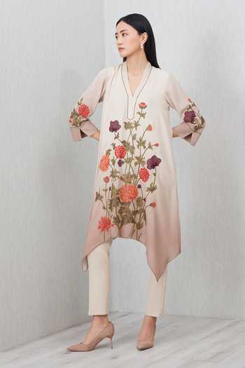Buy_RANNA GILL_Beige Georgette V-neck, Yes Azara Printed Asymmetric Tunic _at_Aza_Fashions
