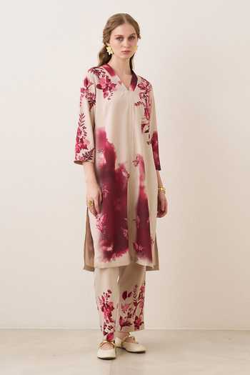 Buy_RANNA GILL_Red Crepe, Polyester V-neck Averna Printed Tunic And Pant Set _at_Aza_Fashions