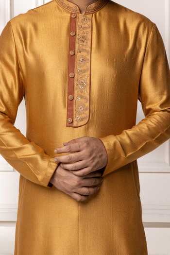Poonam Kasera_Yellow Silk, Dupion Kashmiri Embroidered Kurta Set _Online