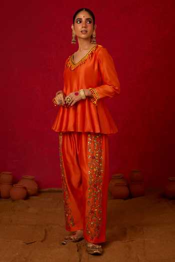Shop_Nitara Dhanraj Label_Orange Crepe, Chanderi Silk V-neck Embroidered Kurta Set _at_Aza_Fashions