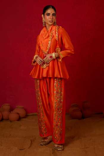 Buy_Nitara Dhanraj Label_Orange Crepe, Chanderi Silk V-neck Embroidered Kurta Set _at_Aza_Fashions