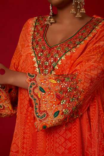 Buy_Nitara Dhanraj Label_Orange Organza, Crepe, Chanderi Silk V-neck, Yes Embroidered Kurta Set _Online_at_Aza_Fashions