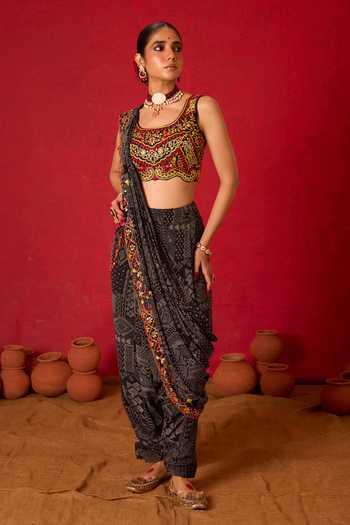 Buy_Nitara Dhanraj Label_Black Crepe, Chanderi Silk Scoop Neck Printed Pre-draped Pant Saree With Blouse _at_Aza_Fashions