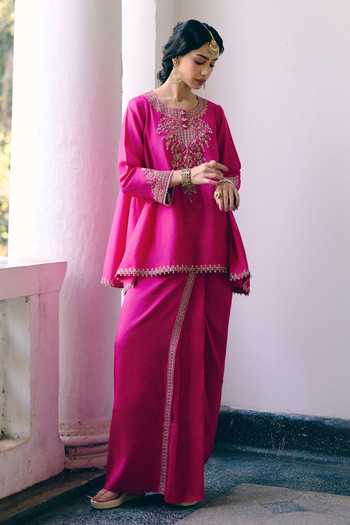 Pink City by Sarika_Magenta Silk Round Neck Embroidered Kurta And Skirt Set _at_Aza_Fashions
