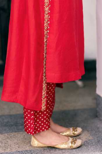 Shop_Pink City by Sarika_Red Silk Round Neck Straight Kurta And Pant Set _Online_at_Aza_Fashions