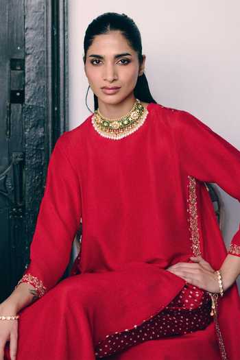 Shop_Pink City by Sarika_Red Silk Round Neck Straight Kurta And Pant Set 