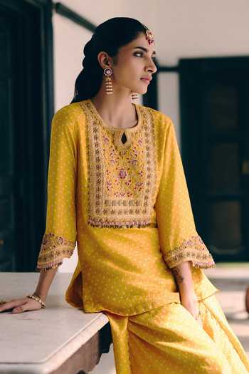 Shop_Pink City by Sarika_Yellow Silk Round Neck, Keyhole Neck, Yes Bandhani Print Kurta And Dhoti Pant Set 