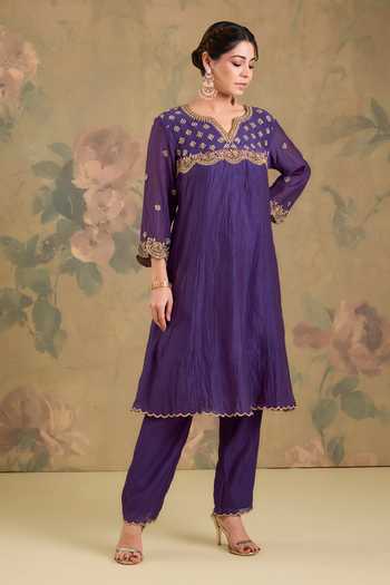 Buy_Studio A_Purple Chanderi V-neck, Yes Embroidered Kurta Set _Online_at_Aza_Fashions