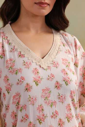 Buy_Anshu Wadhwa_Off White Cotton V-neck, Yes Printed Straight Kurta Set With Dupatta 