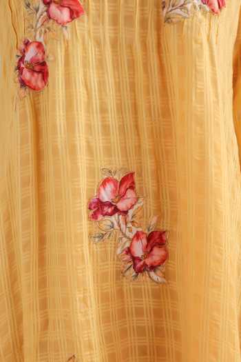 Shop_Anshu Wadhwa_Yellow Cotton V-neck, Yes Applique Embroidered Kurta Set _Online