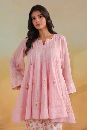 Shop_Anshu Wadhwa_Pink Cotton, Kota Doria Split V-neck, Yes Short Kalidar Kurta Salwar Set 