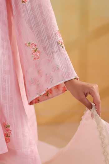 Buy_Anshu Wadhwa_Pink Cotton, Kota Doria Split V-neck, Yes Short Kalidar Kurta Salwar Set _Online