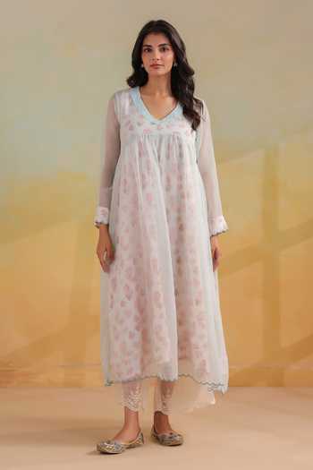 Buy_Anshu Wadhwa_Off White Cotton, Kota Doria V-neck Embroidered Flared Kurta And Pant Set _at_Aza_Fashions