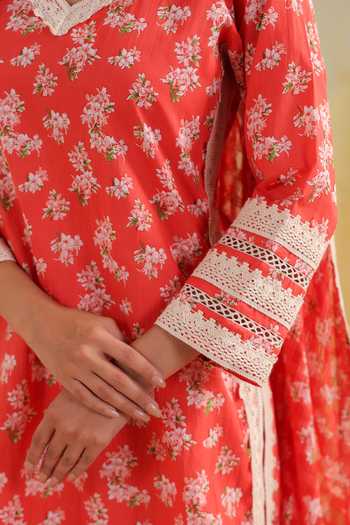 Buy_Anshu Wadhwa_Orange Cotton V-neck Floral Print Straight Kurta Set 