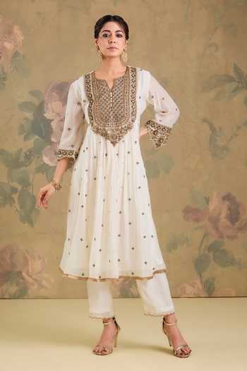 Buy_Studio A_Off White Chanderi V-neck Gathered Embroidered Anarkali Set _Online_at_Aza_Fashions