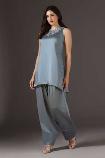 Pooja Peshoria_Blue Organza, Satin, Shantoon Round Neck Placement Embroidered Kurta Set _Online_at_Aza_Fashions
