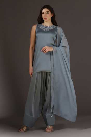 Buy_Pooja Peshoria_Blue Organza, Satin, Shantoon Round Neck Placement Embroidered Kurta Set 