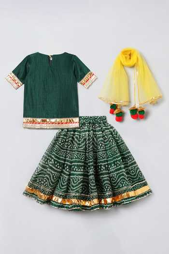 Buy_Byb Premium_Green Chiffon Gota Patti, Pom-poms Round Neck Kurta Lehenga Set _Online_at_Aza_Fashions
