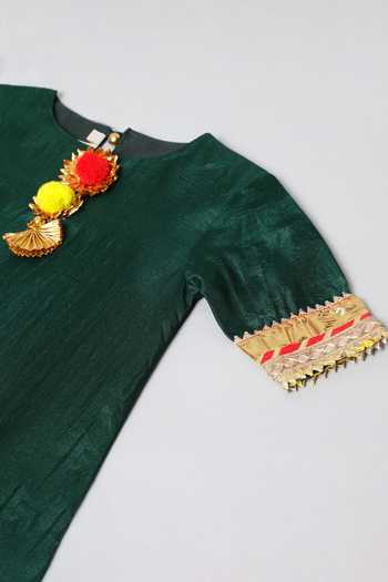 Byb Premium_Green Chiffon Gota Patti, Pom-poms Round Neck Kurta Lehenga Set _Online