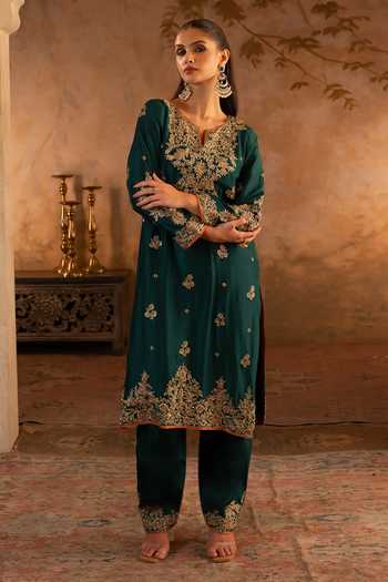 ANGAD SINGH_Green Silk, Net High Neck, Yes Bottle Embroidered Kurta Set _at_Aza_Fashions