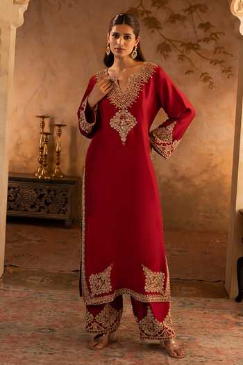 Buy_ANGAD SINGH_Maroon Silk, Net Split V-neck, Yes Embroidered Kurta Set 